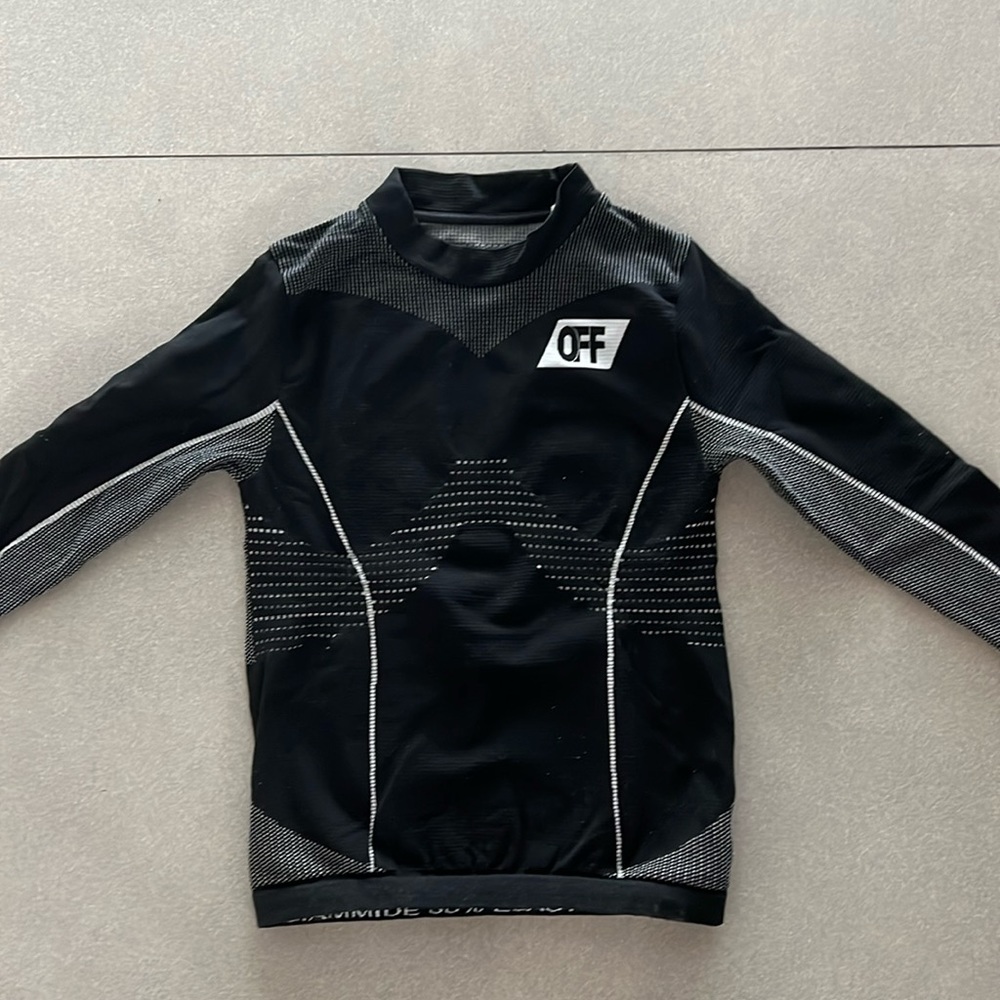 Off white long sleeve shirt